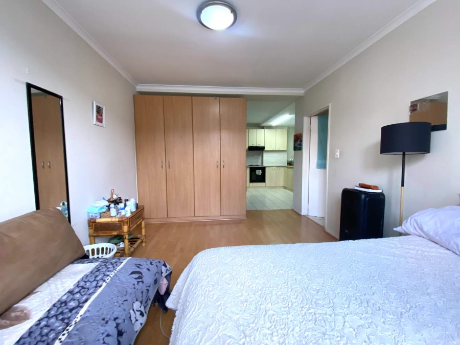 1 Bedroom Property for Sale in Wynberg Western Cape